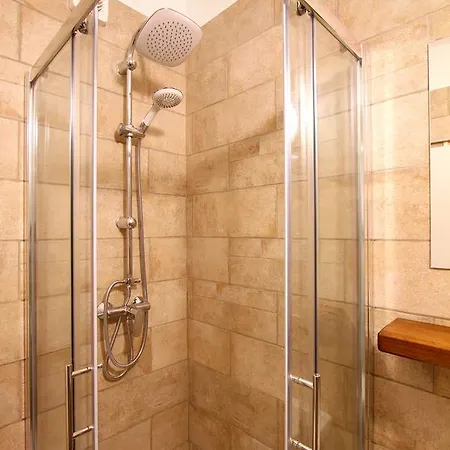 Tonivale Bed & Breakfast Skrbcici