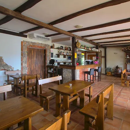 Tonivale Bed and Breakfast 3*